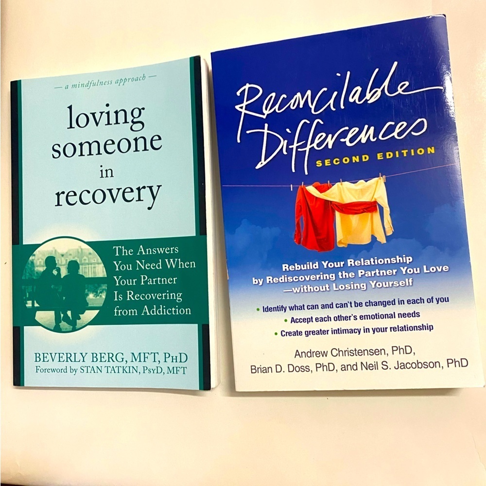 SET OF 2 BOOKS—LOVING SOMEONE IN  RECOVERY and Reconcilable Differences